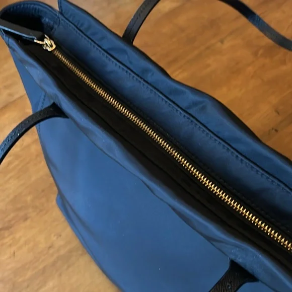 Kate Spade Tote - Picture 4 of 12